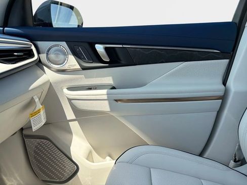 New 2026 Buick Enclave Avenir w/ Super Cruise Package image 22