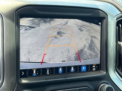 Used 2021 Chevrolet Silverado 1500 LTZ w/ Technology Package AWD/4WD image 31