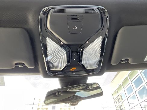 New 2026 BMW 330i xDrive Sedan w/ Convenience Package image 20