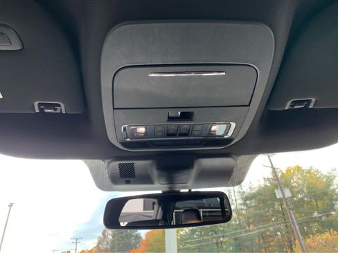 Used 2022 Ford F150 Lariat image 22