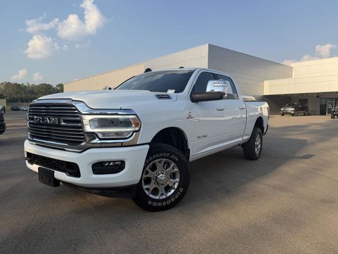 Used 2024 RAM 2500 Laramie w/ Safety Group AWD/4WD image 1