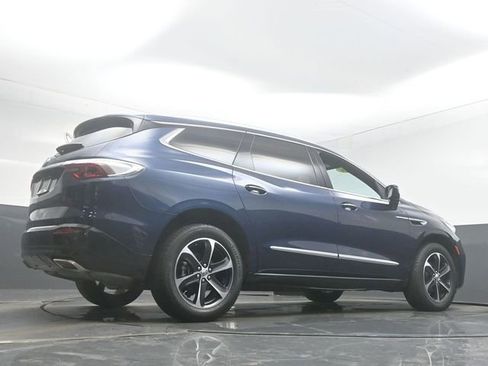 Used 2024 Buick Enclave Essence w/ LPO, Touring Package image 33