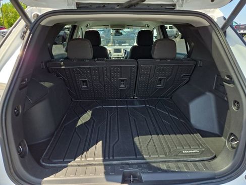 Certified 2022 Chevrolet Equinox LT AWD/4WD image 9