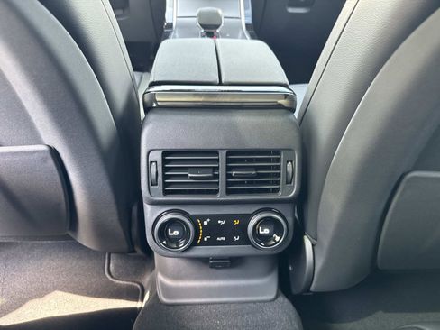New 2026 Land Rover Range Rover Velar S AWD/4WD image 17