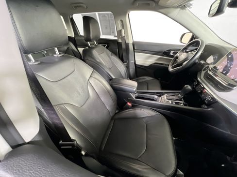 Used 2022 Jeep Compass Limited AWD/4WD image 25