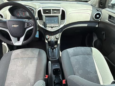 Used 2017 Chevrolet Sonic LT FWD image 18