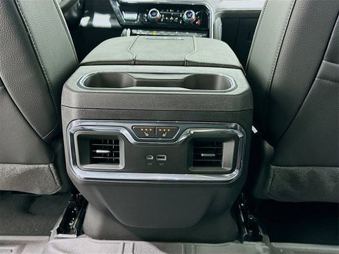New 2026 GMC Sierra 2500 Denali w/ Denali Reserve Package image 27
