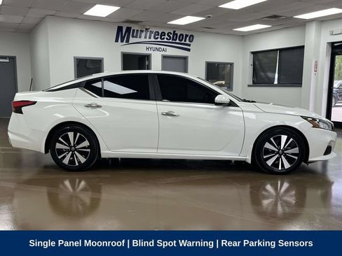 Used 2022 Nissan Altima 2.5 SV w/ SV Premium Package FWD image 4