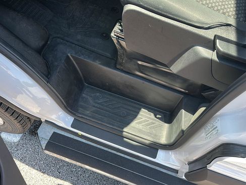 Certified 2025 Ford Transit 250 Low Roof w/ Exterior Upgrade Package RWD image 13