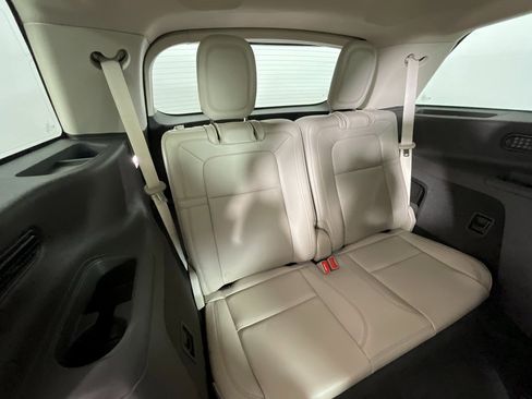 Certified 2024 Lincoln Aviator Reserve w/ Jet Package image 24