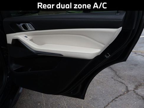 Used 2023 BMW X7 xDrive40i w/ M Sport Package image 13