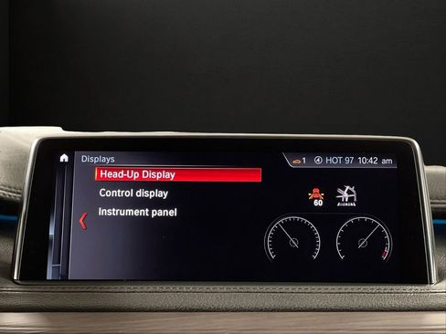 Used 2019 BMW X6 xDrive35i w/ M Sport Package image 36