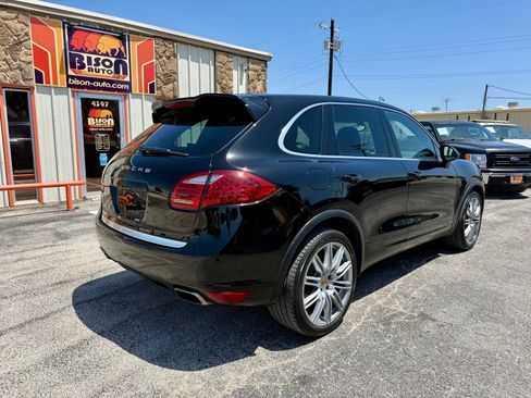 Used 2014 Porsche Cayenne AWD/4WD image 3