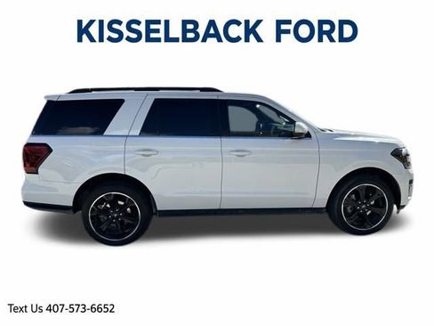 Certified 2022 Ford Expedition Limited image 3