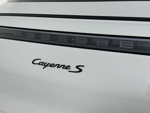 Certified 2022 Porsche Cayenne S image 37