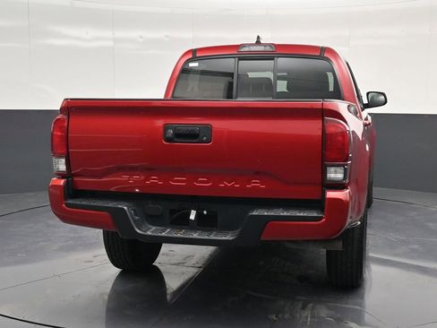 Used 2022 Toyota Tacoma SR w/ SR Convenience Package RWD image 2