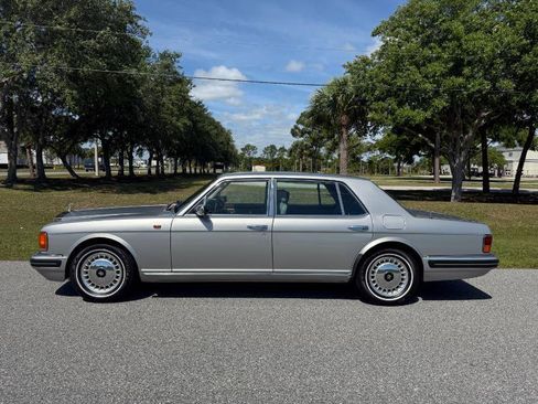 Used 1997 Rolls-Royce Silver Dawn image 3