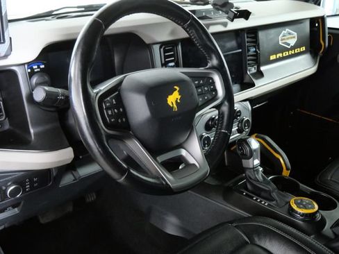 Used 2022 Ford Bronco Wildtrak AWD/4WD image 18