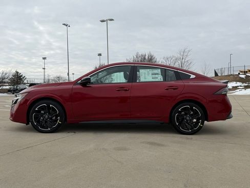 New 2026 Nissan Sentra SR image 7