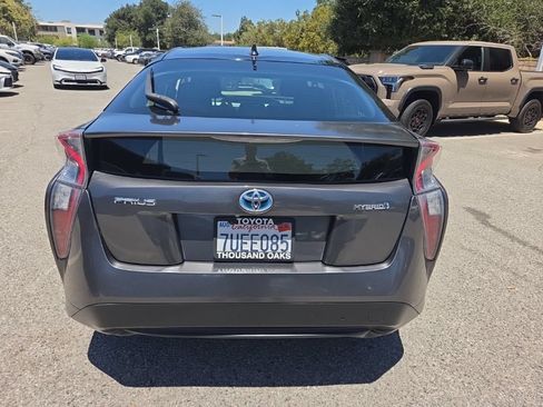Used 2016 Toyota Prius Three FWD image 4