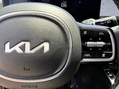 Used 2025 Kia Sorento S w/ Panoramic Sunroof Package FWD image 24