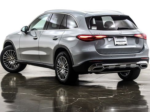 New 2026 Mercedes-Benz GLC 300 image 12