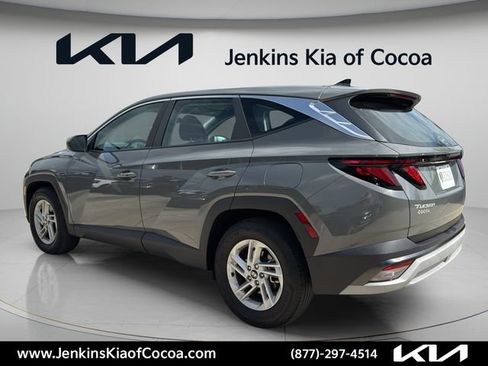 Used 2025 Hyundai Tucson SE FWD image 8