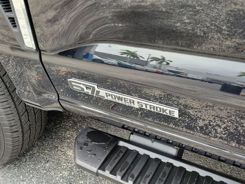 Used 2025 Ford F250 XLT AWD/4WD image 7