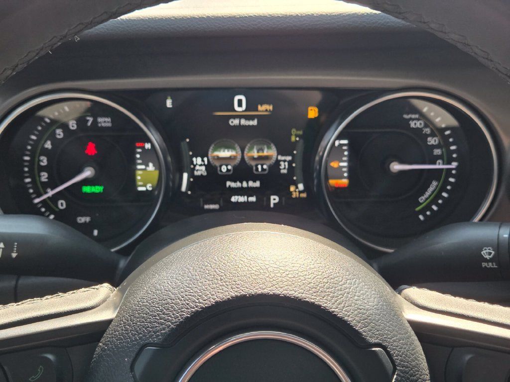Used 2023 Jeep Wrangler Unlimited AWD/4WD image 15