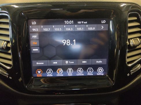 Used 2020 Jeep Compass Limited FWD image 25