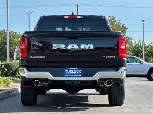 New 2026 RAM 1500 Laramie AWD/4WD image 4