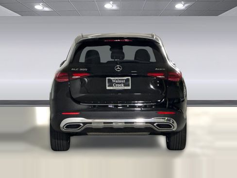 Used 2026 Mercedes-Benz GLC 300 4MATIC image 10