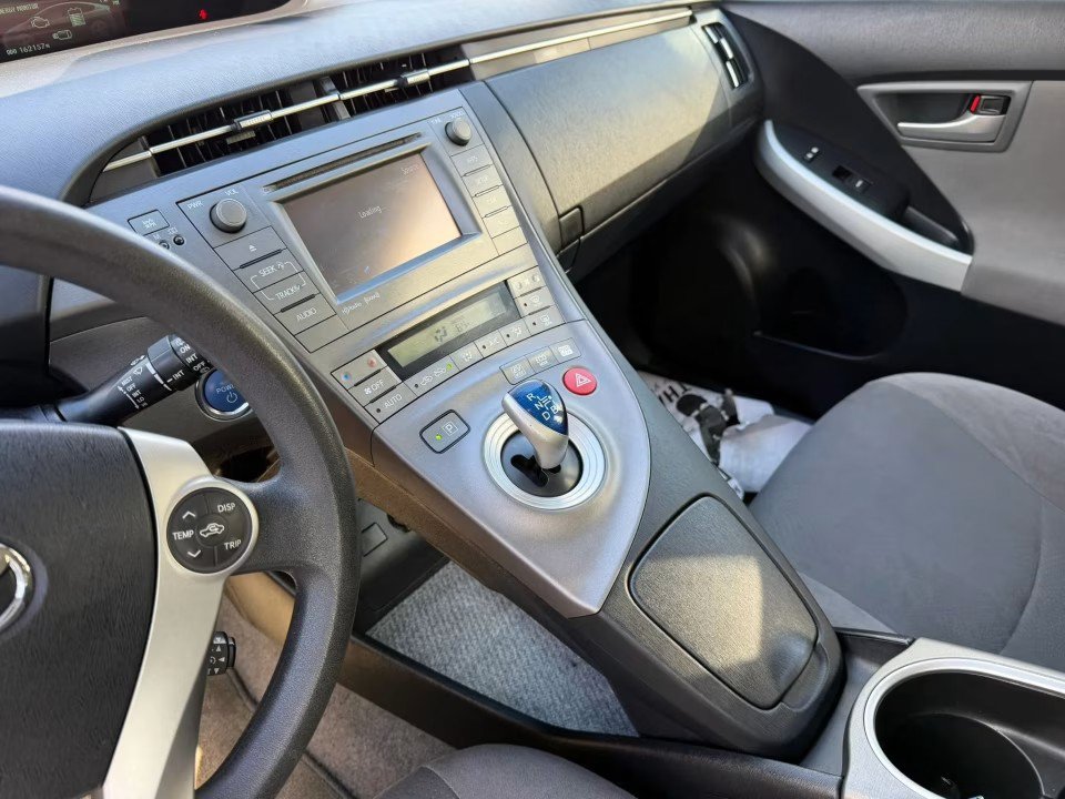 Used 2012 Toyota Prius Three FWD image 21