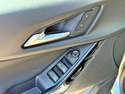 New 2026 Chevrolet Equinox LT image 11