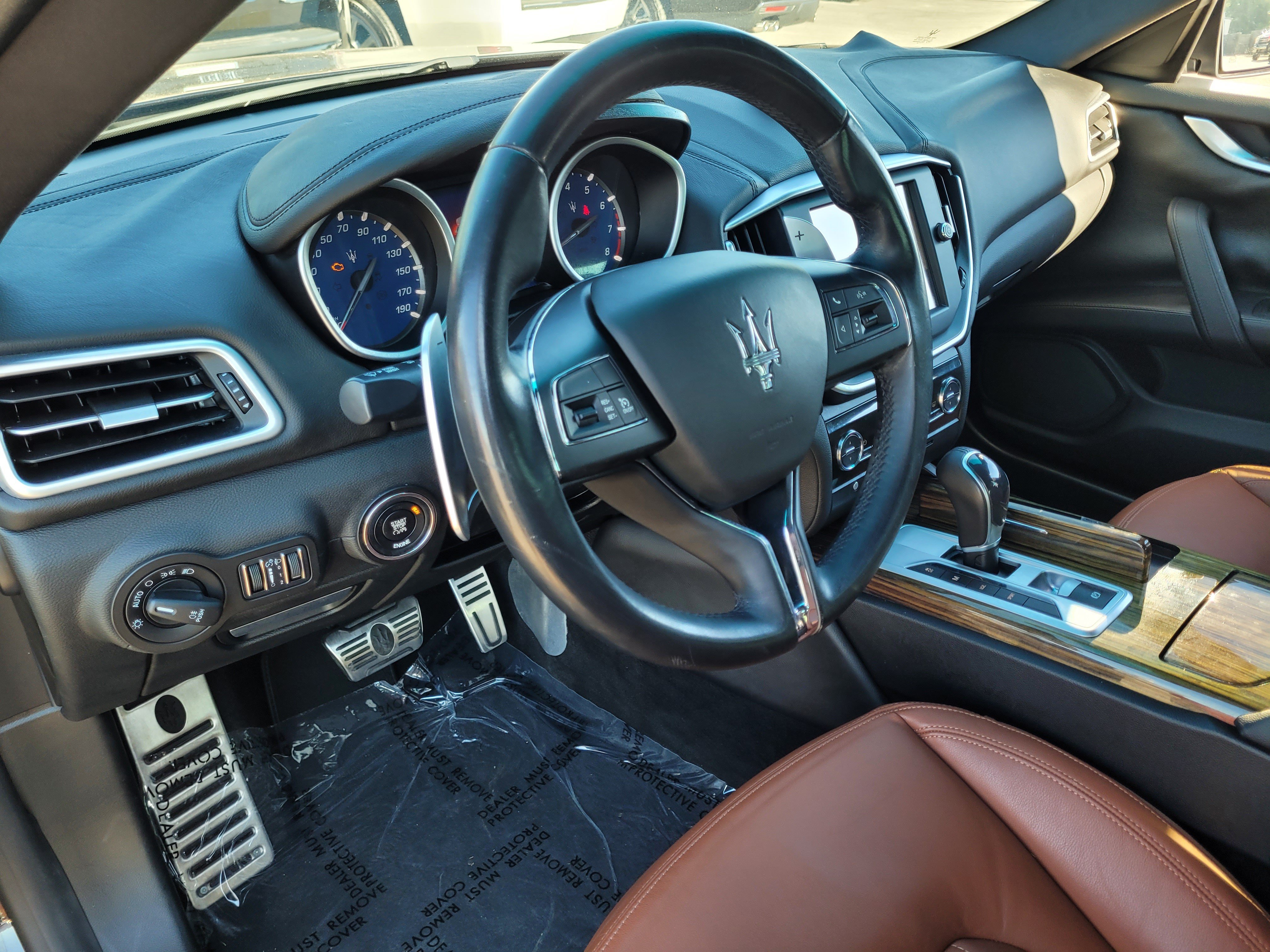 Used 2015 Maserati Ghibli RWD image 22