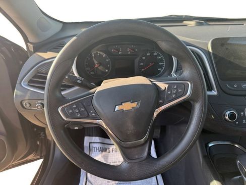 Used 2025 Chevrolet Malibu LT FWD image 12