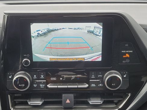 Used 2025 Toyota Highlander XSE AWD/4WD image 36