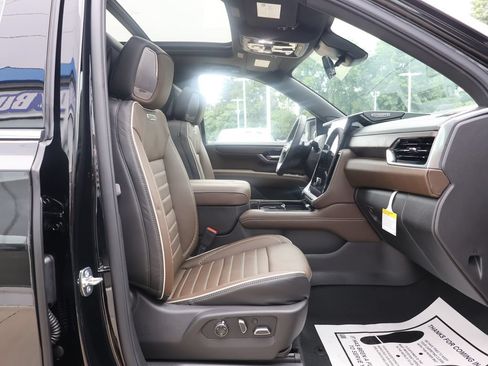 New 2026 GMC Yukon Denali Ultimate AWD/4WD image 44