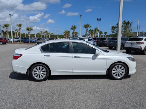 Used 2015 Honda Accord EX image 3