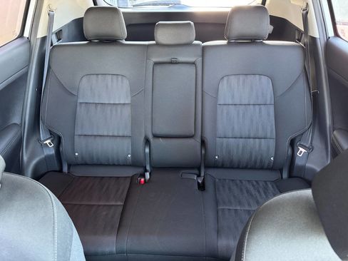 Used 2022 Kia Sportage LX image 14