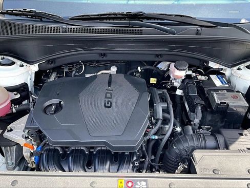 Used 2023 Hyundai Santa Fe SEL w/ Premium Package FWD image 9