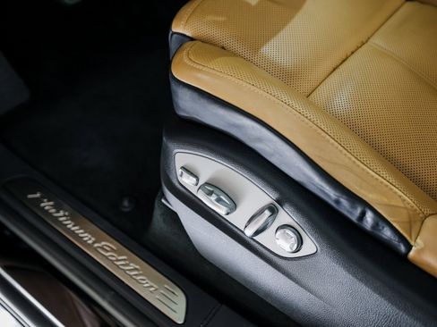 Certified 2017 Porsche Cayenne Platinum Edition image 14