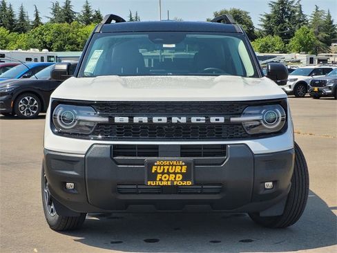 New 2025 Ford Bronco Sport Outer Banks image 3