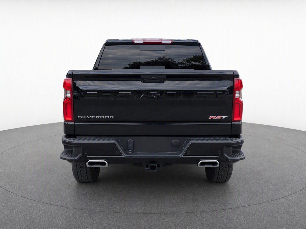 Used 2025 Chevrolet Silverado 1500 RST AWD/4WD image 7