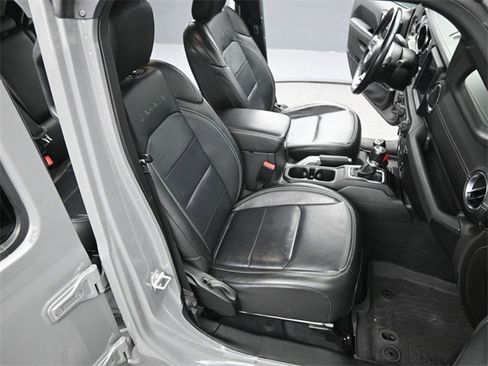 Used 2023 Jeep Wrangler Unlimited Sahara w/ Cold Weather Group image 19