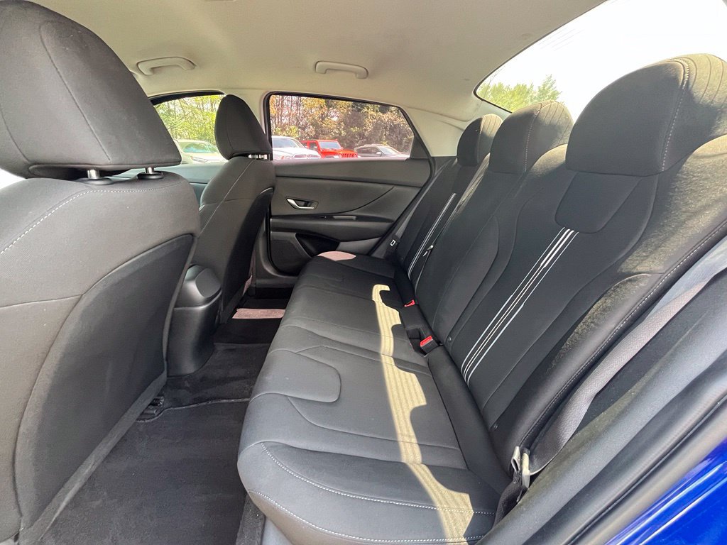 Used 2023 Hyundai Elantra SEL FWD image 27