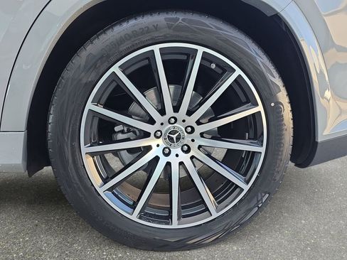 New 2026 Mercedes-Benz GLS 450 4MATIC image 32