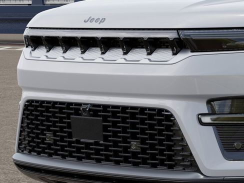 New 2026 Jeep Grand Wagoneer L w/ Premium Group I image 7