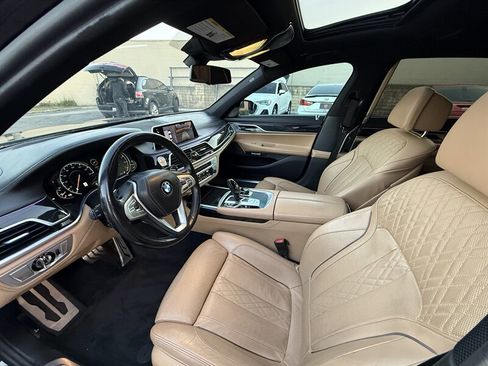 Used 2017 BMW 740i RWD image 22