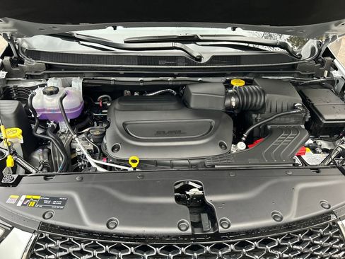 New 2026 Chrysler Pacifica Select image 10